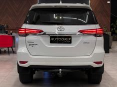 TOYOTA HILUX SW4 2.8 SRX 4X4 7 LUGARES 16V TURBO INTERCOOLER 2020/2020 AUTOGRIF MOTORS CAMPO BOM / Carros no Vale