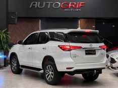 TOYOTA HILUX SW4 2.8 SRX 4X4 7 LUGARES 16V TURBO INTERCOOLER 2020/2020 AUTOGRIF MOTORS CAMPO BOM / Carros no Vale