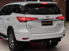 TOYOTA HILUX SW4 2.8 SRX 4X4 7 LUGARES 16V TURBO INTERCOOLER 2020/2020 AUTOGRIF MOTORS CAMPO BOM / Carros no Vale