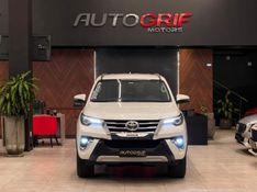 TOYOTA HILUX SW4 2.8 SRX 4X4 7 LUGARES 16V TURBO INTERCOOLER 2020/2020 AUTOGRIF MOTORS CAMPO BOM / Carros no Vale