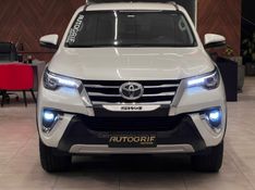 TOYOTA HILUX SW4 2.8 SRX 4X4 7 LUGARES 16V TURBO INTERCOOLER 2020/2020 AUTOGRIF MOTORS CAMPO BOM / Carros no Vale