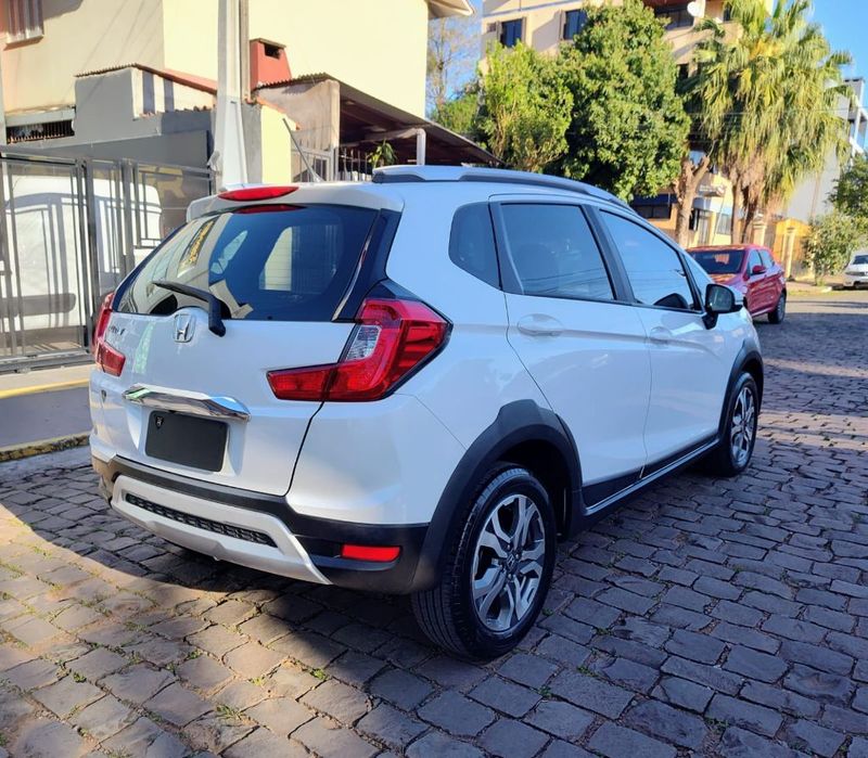 Honda WR-V EXL 1.5 Flexone 16V 2018/2018 RENNER AUTOMÓVEIS LAJEADO / Carros no Vale