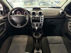 FORD FIESTA 1.0 ROCAM HATCH 8V 2013/2014 LEHMEN VEÍCULOS VENÂNCIO AIRES / Carros no Vale