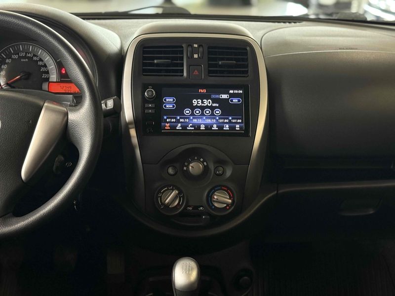 NISSAN MARCH 1.0 SV 12V 2019/2020 LEHMEN VEÍCULOS VENÂNCIO AIRES / Carros no Vale
