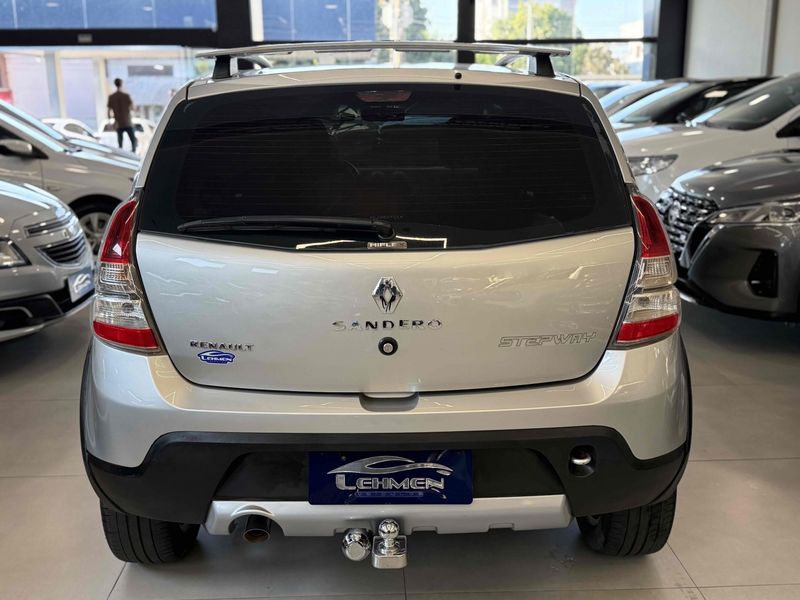 RENAULT SANDERO 1.6 STEPWAY 16V 2011/2012 LEHMEN VEÍCULOS VENÂNCIO AIRES / Carros no Vale
