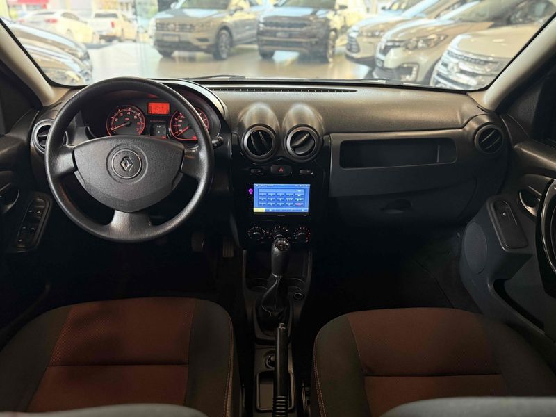 RENAULT SANDERO 1.6 STEPWAY 16V 2011/2012 LEHMEN VEÍCULOS VENÂNCIO AIRES / Carros no Vale