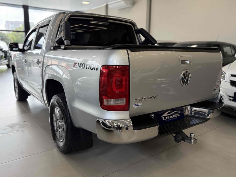 VOLKSWAGEN AMAROK 2.0 4X4 CD 16V TURBO INTERCOOLER 2013/2014 LEHMEN VEÍCULOS VENÂNCIO AIRES / Carros no Vale