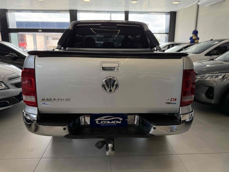 VOLKSWAGEN AMAROK 2.0 4X4 CD 16V TURBO INTERCOOLER 2013/2014 LEHMEN VEÍCULOS VENÂNCIO AIRES / Carros no Vale