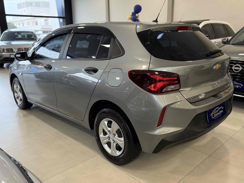 CHEVROLET ONIX 1.0 2023/2024 LEHMEN VEÍCULOS VENÂNCIO AIRES / Carros no Vale