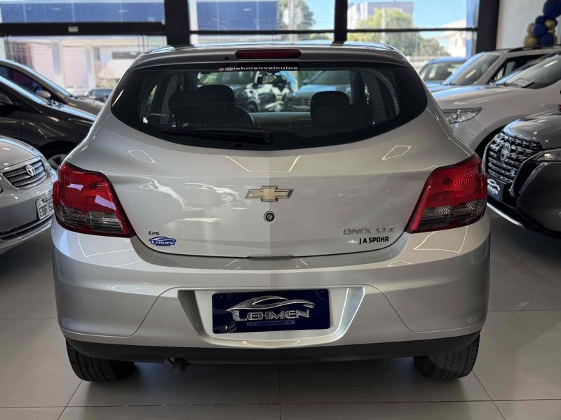 CHEVROLET ONIX 1.4 MPFI LTZ 8V 2016/2016 LEHMEN VEÍCULOS VENÂNCIO AIRES / Carros no Vale