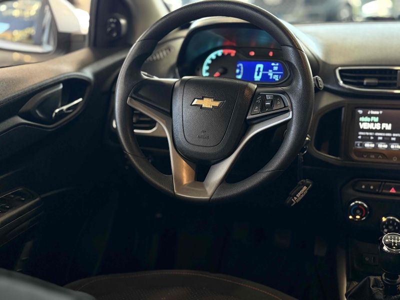 CHEVROLET ONIX 1.4 MPFI LTZ 8V 2016/2016 LEHMEN VEÍCULOS VENÂNCIO AIRES / Carros no Vale