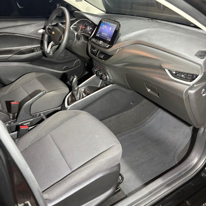 Chevrolet ONIX SEDAN PLUS LT 1.0 2023/2023 SÉRGIO VEÍCULOS TEUTÔNIA / Carros no Vale