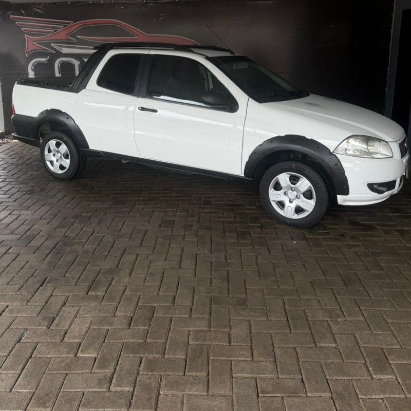 Fiat STRADA C.DUPLA WORKING 1.4 2013/2013 SÉRGIO VEÍCULOS TEUTÔNIA / Carros no Vale