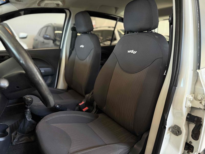 FIAT UNO 1.0 EVO WAY 8V 2012/2013 LEHMEN VEÍCULOS VENÂNCIO AIRES / Carros no Vale