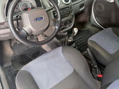 Ford KA 1.0 2013/2013 SÉRGIO VEÍCULOS TEUTÔNIA / Carros no Vale