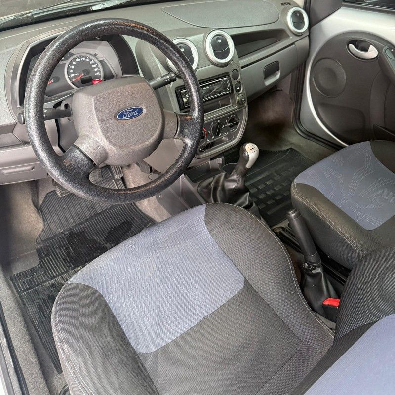 Ford KA 1.0 2013/2013 SÉRGIO VEÍCULOS TEUTÔNIA / Carros no Vale Ford KA 1.0 2013/2013 SÉRGIO VEÍCULOS TEUTÔNIA / Carros no Vale