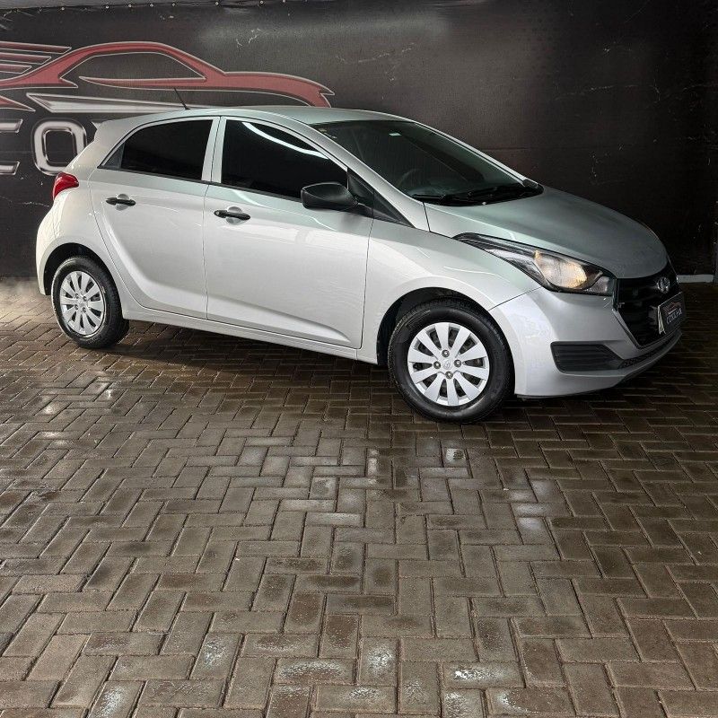 Hyundai HB20 COMFORT 1.0 2017/2017 SÉRGIO VEÍCULOS TEUTÔNIA / Carros no Vale