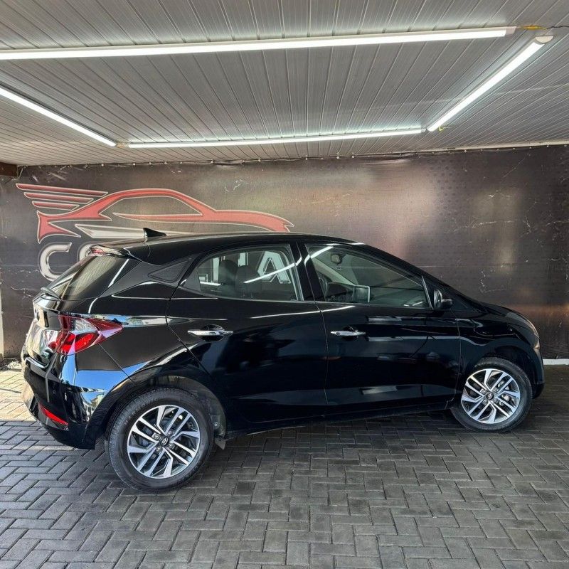 Hyundai HB20S PLATINUM 1.0 TURBO 2022/2022 SÉRGIO VEÍCULOS TEUTÔNIA / Carros no Vale