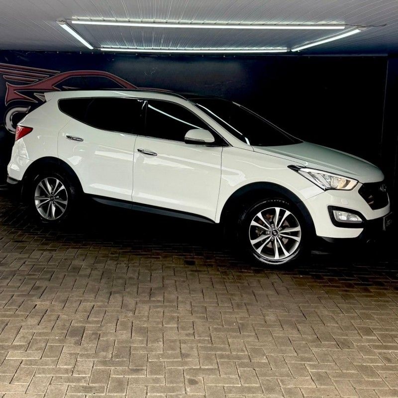 Hyundai SANTA FE 3.3 V6 2015/2015 SÉRGIO VEÍCULOS TEUTÔNIA / Carros no Vale