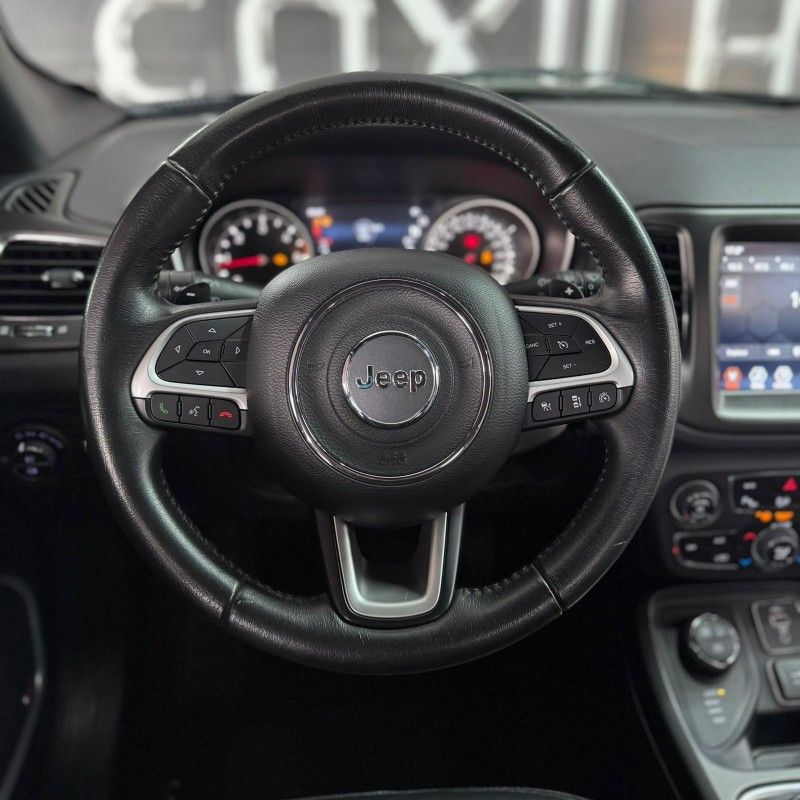 Jeep COMPASS LIMITED 2.0 2019/2019 SÉRGIO VEÍCULOS TEUTÔNIA / Carros no Vale