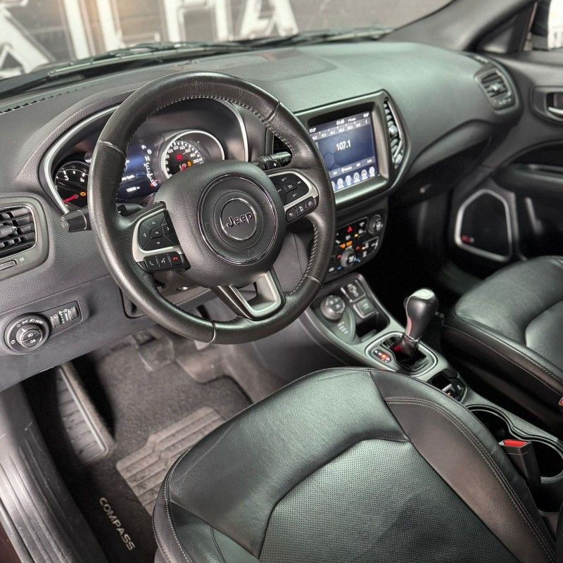 Jeep COMPASS LIMITED 2.0 2019/2019 SÉRGIO VEÍCULOS TEUTÔNIA / Carros no Vale
