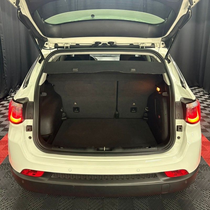 Jeep COMPASS LONGITUDE 2.0 2019/2019 SÉRGIO VEÍCULOS TEUTÔNIA / Carros no Vale