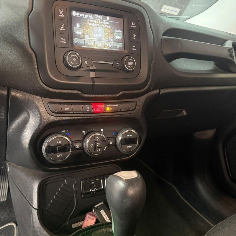 Jeep RENEGADE LIMITED 1.8 2018/2018 SÉRGIO VEÍCULOS TEUTÔNIA / Carros no Vale