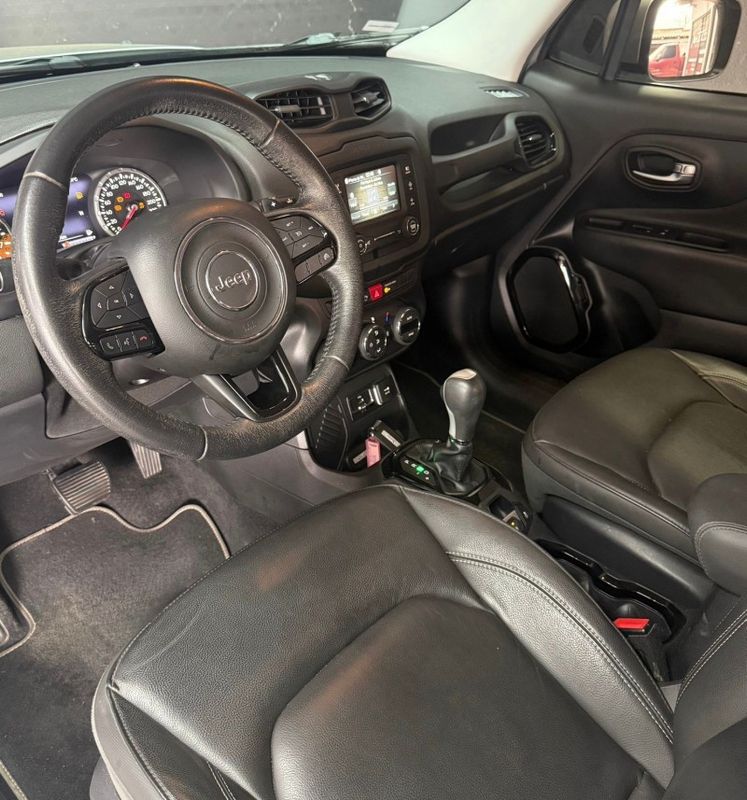 Jeep RENEGADE LIMITED 1.8 2018/2018 SÉRGIO VEÍCULOS TEUTÔNIA / Carros no Vale