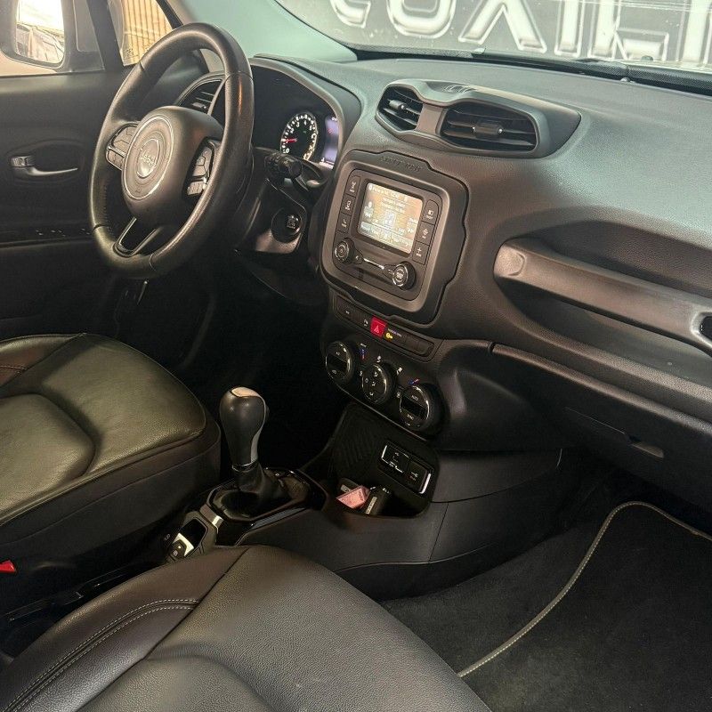 Jeep RENEGADE LIMITED 1.8 2018/2018 SÉRGIO VEÍCULOS TEUTÔNIA / Carros no Vale