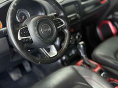 Jeep RENEGADE TRAILHAWK 2.0 2016/2016 SÉRGIO VEÍCULOS TEUTÔNIA / Carros no Vale