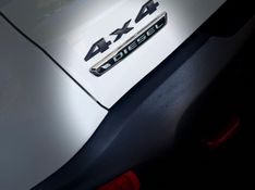 Jeep RENEGADE TRAILHAWK 2.0 2016/2016 SÉRGIO VEÍCULOS TEUTÔNIA / Carros no Vale