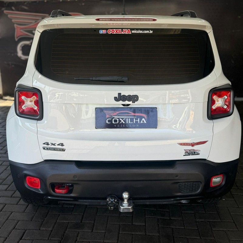 Jeep RENEGADE TRAILHAWK 2.0 2016/2016 SÉRGIO VEÍCULOS TEUTÔNIA / Carros no Vale
