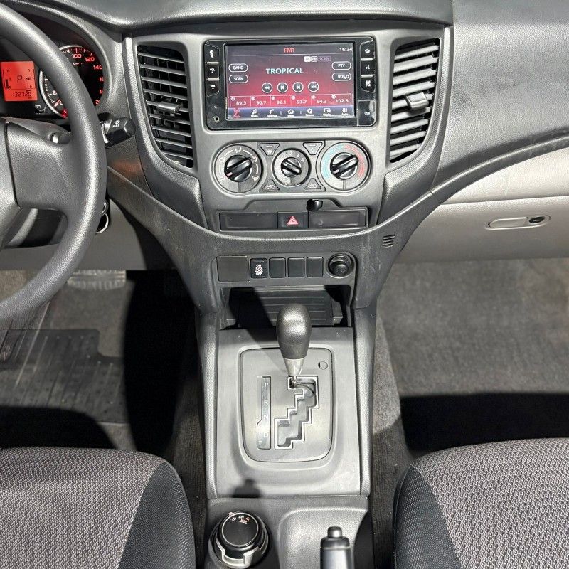 Mitsubishi L-200 TRITON SPORT GLS 2.4 2019/2019 SÉRGIO VEÍCULOS TEUTÔNIA / Carros no Vale