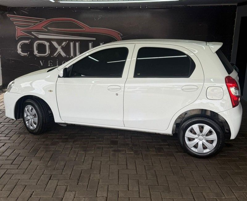 Toyota ETIOS X 1.3 2013/2013 SÉRGIO VEÍCULOS TEUTÔNIA / Carros no Vale