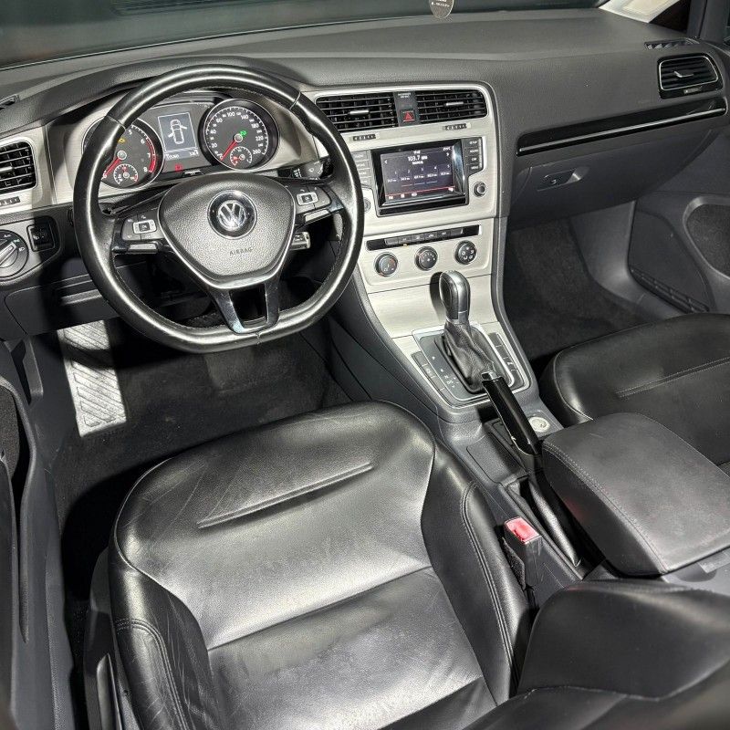 Volkswagen GOLF VARIANT COMFORTLINE 1.4T 2015/2015 SÉRGIO VEÍCULOS TEUTÔNIA / Carros no Vale