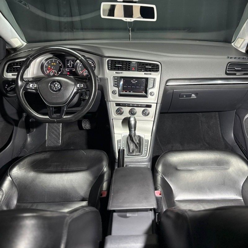 Volkswagen GOLF VARIANT COMFORTLINE 1.4T 2015/2015 SÉRGIO VEÍCULOS TEUTÔNIA / Carros no Vale
