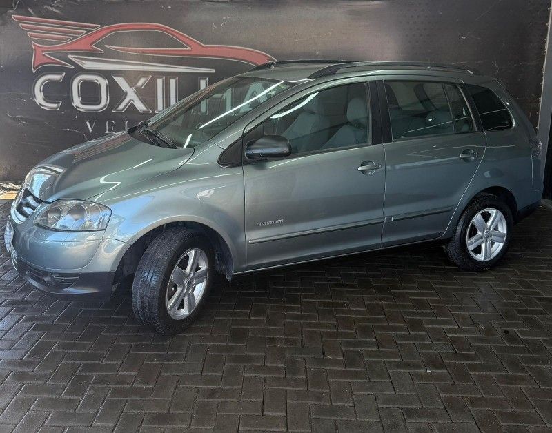 Volkswagen SPACEFOX SPORTLINE 1.6Mi 2010/2010 SÉRGIO VEÍCULOS TEUTÔNIA / Carros no Vale