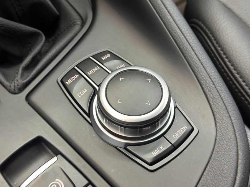 BMW X1 2.0 16V TURBO ACTIVEFLEX SDRIVE20I OUTDOOR 4P AUTOMÁTICO 2021/2022 BETIOLO NOVOS E SEMINOVOS LAJEADO / Carros no Vale