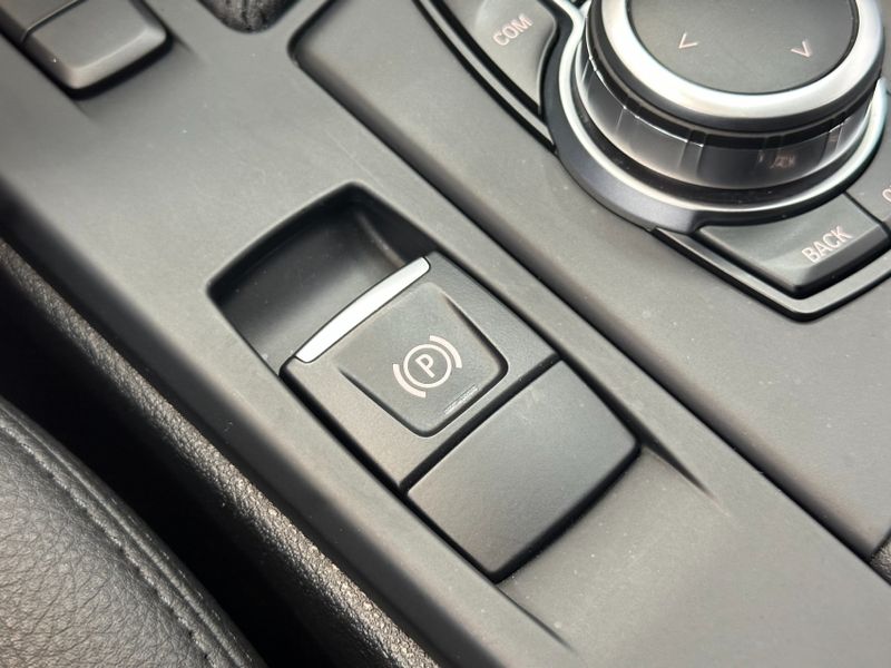 BMW X1 2.0 16V TURBO ACTIVEFLEX SDRIVE20I OUTDOOR 4P AUTOMÁTICO 2021/2022 BETIOLO NOVOS E SEMINOVOS LAJEADO / Carros no Vale