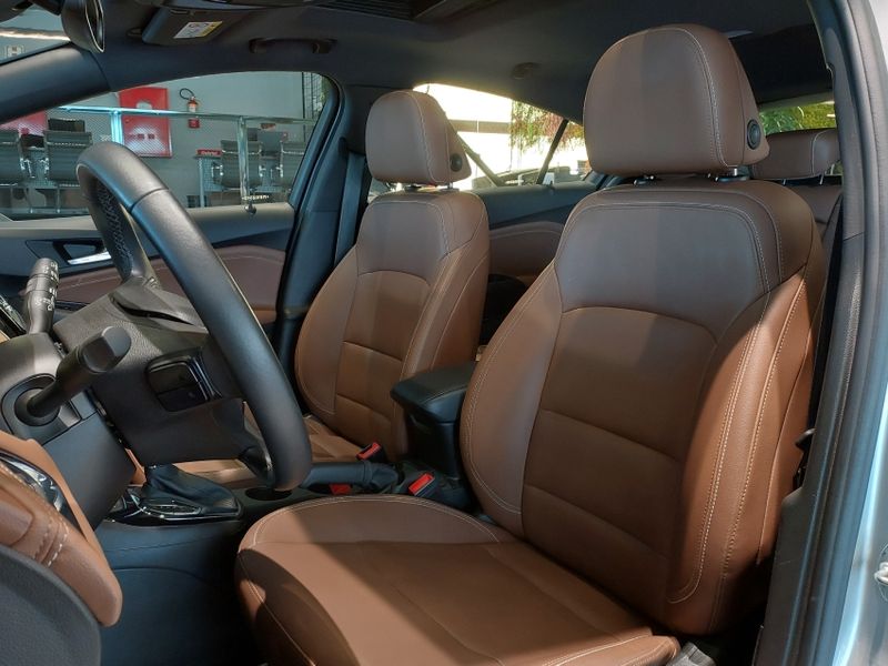 Chevrolet CRUZE 1.4 TURBO FLEX SPORT6 PREMIER AUTOMÁTICO 2021/2021 BETIOLO NOVOS E SEMINOVOS LAJEADO / Carros no Vale
