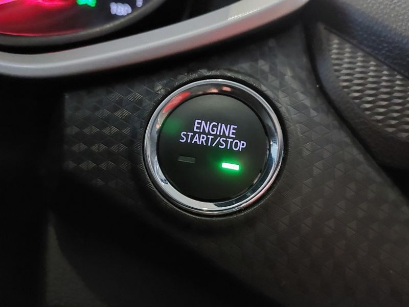 Chevrolet ONIX 1.0 FLEX LT MANUAL 2025/2025 BETIOLO NOVOS E SEMINOVOS LAJEADO / Carros no Vale