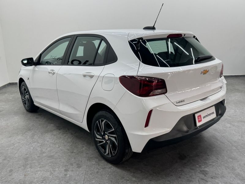 Chevrolet ONIX 1.0 FLEX LT MANUAL 2023/2024 BETIOLO NOVOS E SEMINOVOS LAJEADO / Carros no Vale