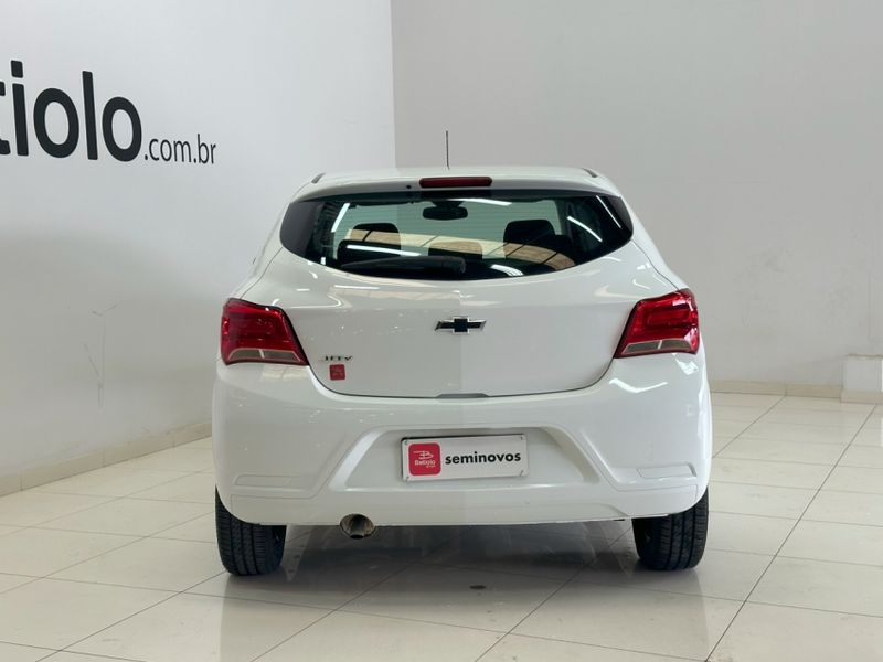 Chevrolet ONIX 1.0 FLEX MANUAL 2021/2021 BETIOLO NOVOS E SEMINOVOS LAJEADO / Carros no Vale