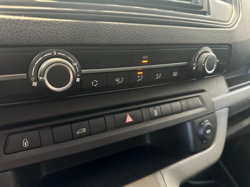 Citroen JUMPY 1.5 BLUEHDI DIESEL VITRÉ MANUAL 2021/2022 BETIOLO NOVOS E SEMINOVOS LAJEADO / Carros no Vale
