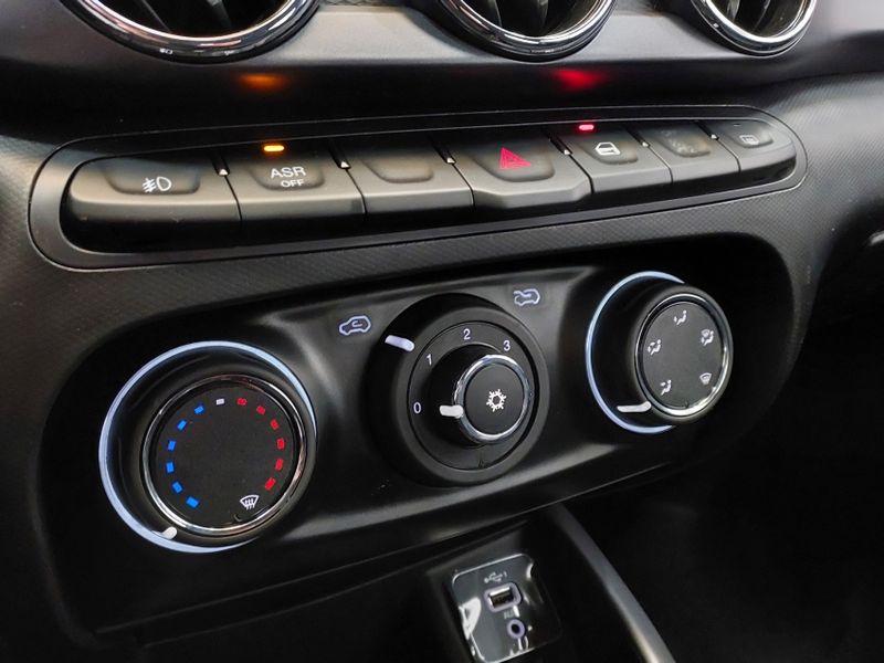 Fiat ARGO 1.3 FIREFLY FLEX TREKKING MANUAL 2025/2026 BETIOLO NOVOS E SEMINOVOS LAJEADO / Carros no Vale