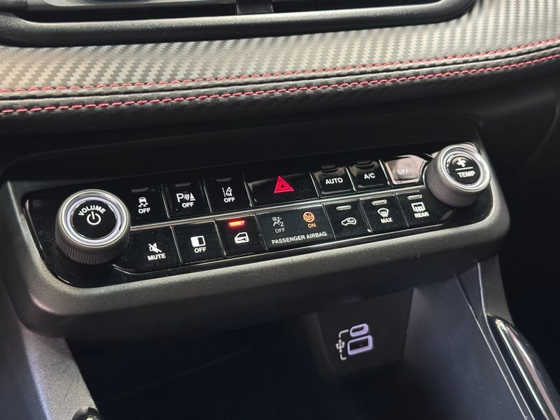 Fiat FASTBACK 1.3 TURBO 270 FLEX ABARTH AT6 2024/2025 BETIOLO NOVOS E SEMINOVOS LAJEADO / Carros no Vale