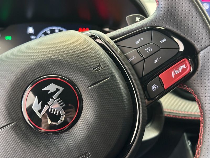 Fiat FASTBACK 1.3 TURBO 270 FLEX ABARTH AT6 2024/2025 BETIOLO NOVOS E SEMINOVOS LAJEADO / Carros no Vale