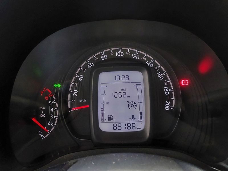Fiat MOBI 1.0 EVO FLEX LIKE MANUAL 2022/2023 BETIOLO NOVOS E SEMINOVOS LAJEADO / Carros no Vale