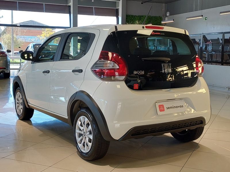 Fiat MOBI 1.0 EVO FLEX LIKE MANUAL 2022/2023 BETIOLO NOVOS E SEMINOVOS LAJEADO / Carros no Vale