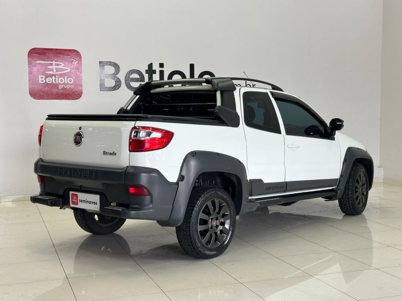 Fiat STRADA 1.8 MPI ADVENTURE CD 16V FLEX 3P MANUAL 2018/2019 BETIOLO NOVOS E SEMINOVOS LAJEADO / Carros no Vale